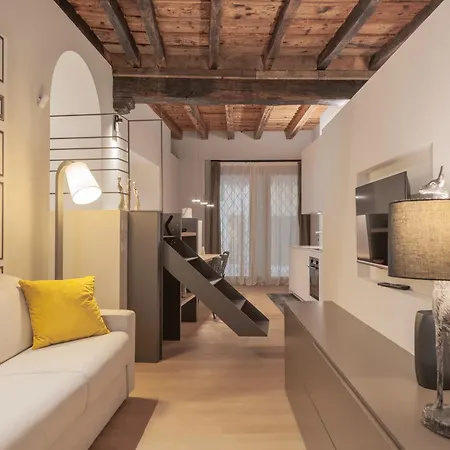 Bnbutler - Citta Alta - Di Charme 公寓 *